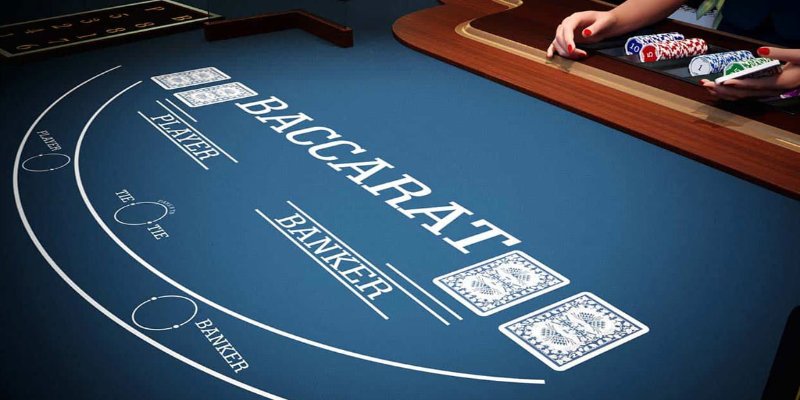 Giữ bình tĩnh khi cược thế bài Baccarat gấp thếp